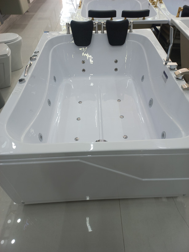 جکوزی روبین مدل دنیس دو نفره در ابعاد ۱۲۰×۱۷۰