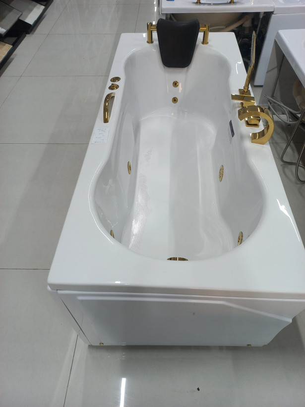 جکوزی روبین مدل کاپرا تک نفره در ابعاد ۷۰×۱۷۰