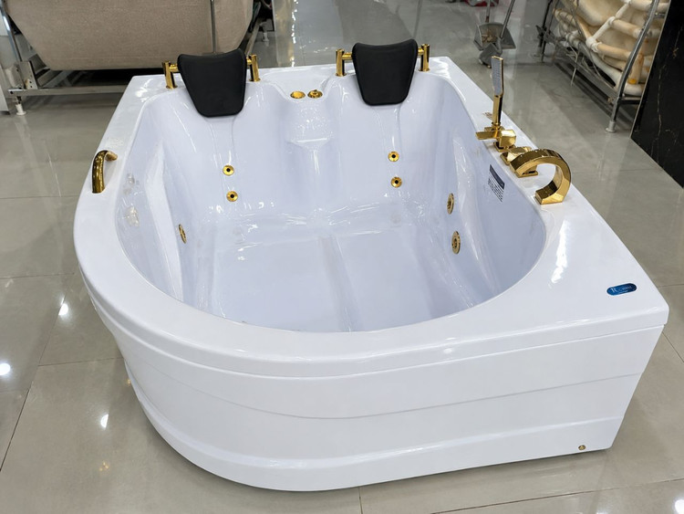 جکوزی روبین مدل والنتیا دو نفره در ابعاد ۱۲۰×۱۸۰
